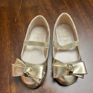 Toddler girls size 7 shoes